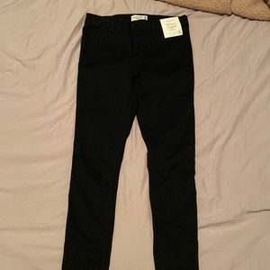 Black jean leggings mid-rise.